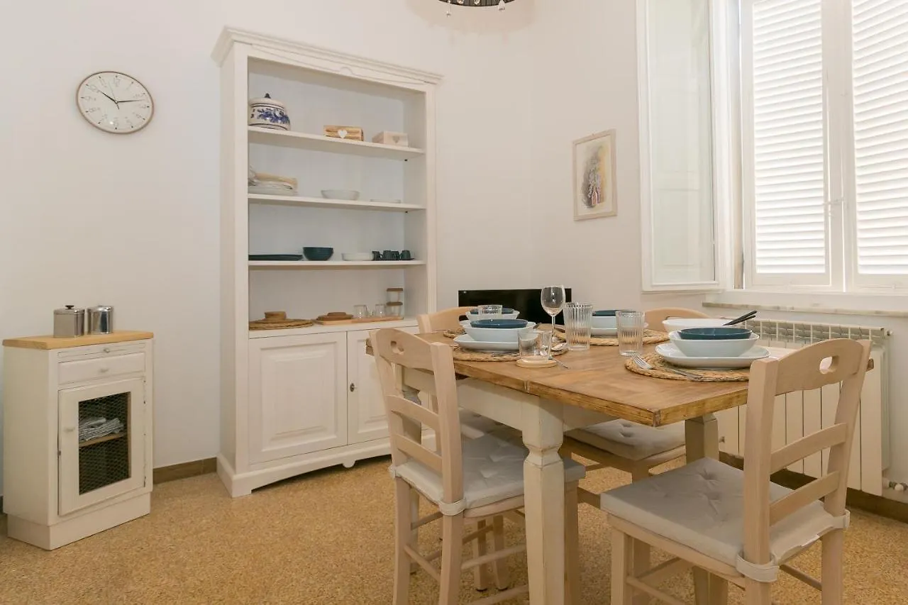 Brezza Marina Apartment Сан-Винченцо